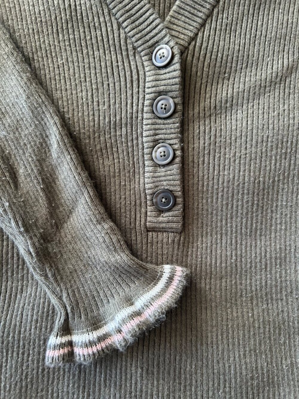 V-neck Ribbed Sweater - Picture 2 of 5